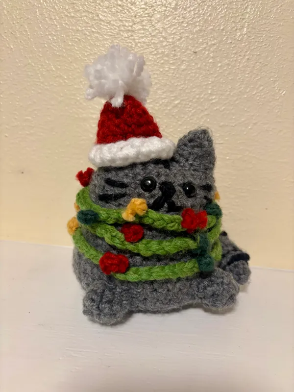 Cat Tangled in Tree Lights Amigurumi