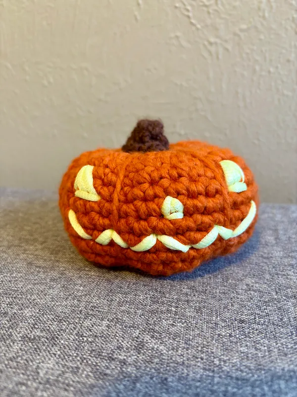 Jack-o'-Lantern Amigurumi